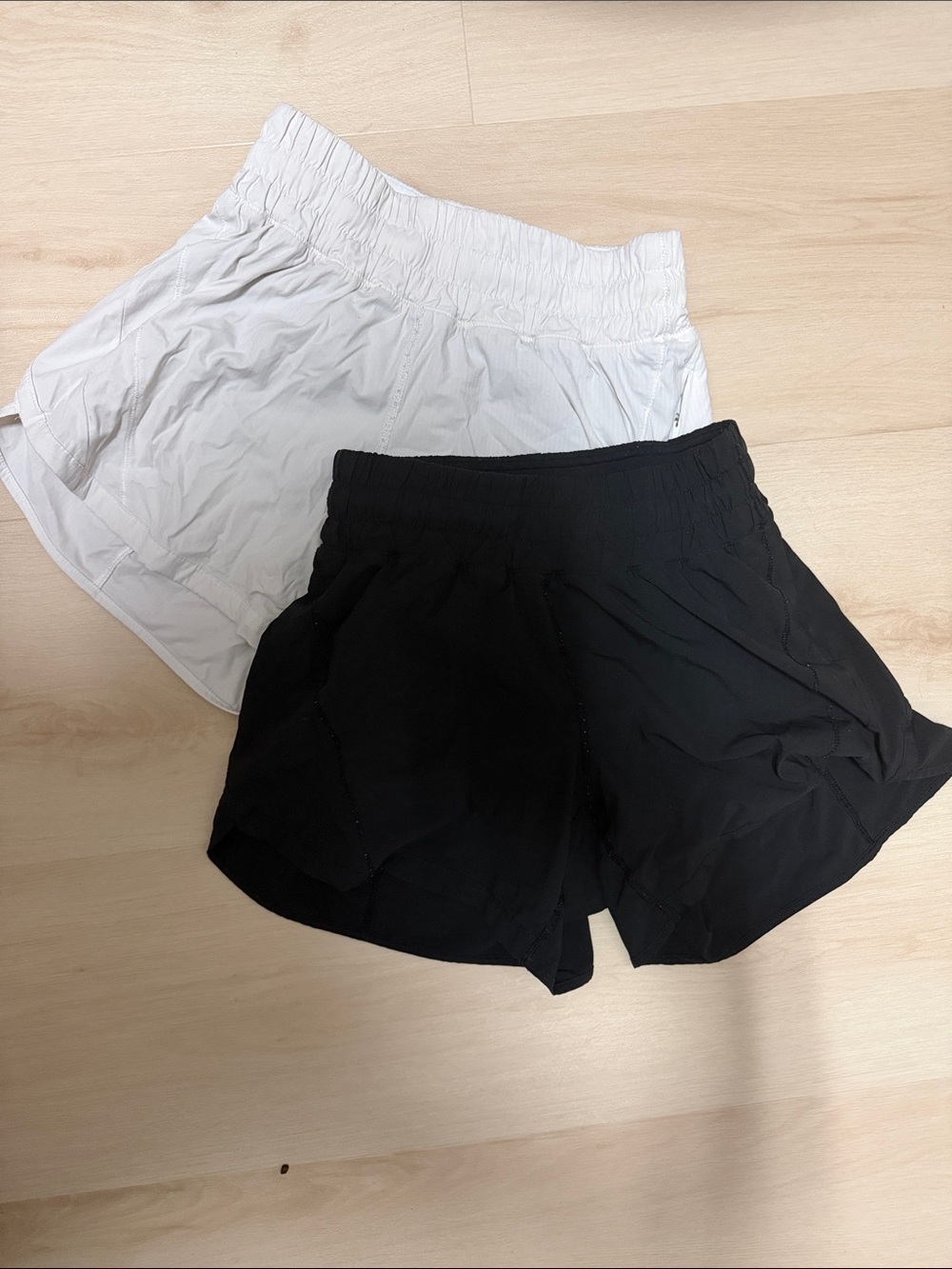Lululemon Track That High Rise 5”